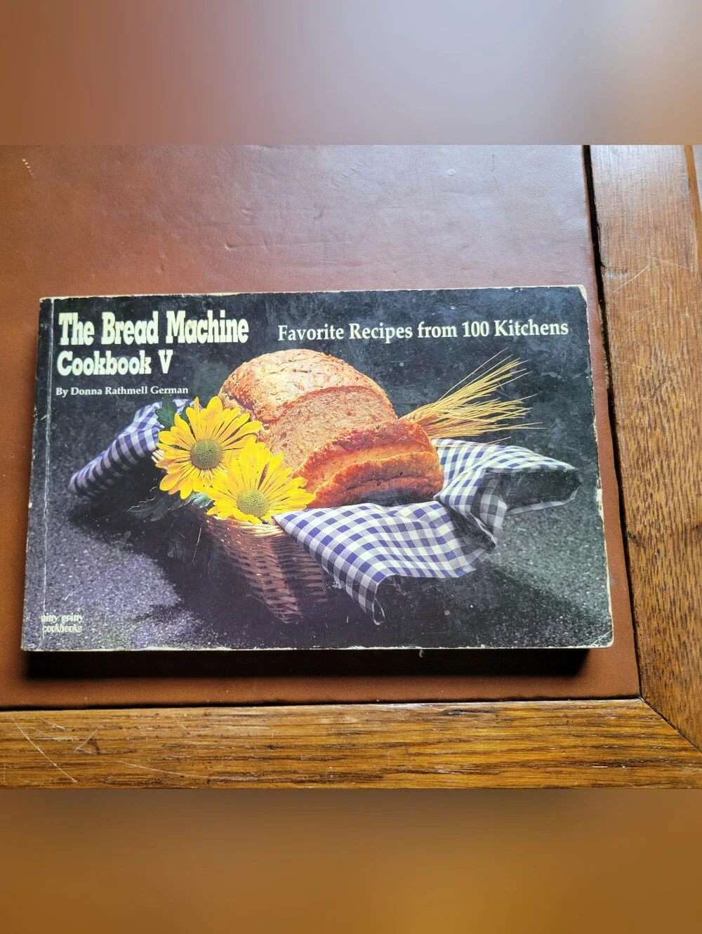 Lot Of 4 Vintage Cookbooks Bread Making, Pies,  & Fat Free Baking 1990s